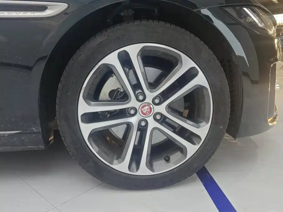 Jaguar XEL — миниатюра 6
