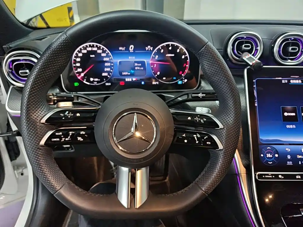 Mercedes-Benz C-Class — миниатюра 11