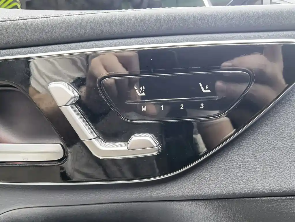 Mercedes-Benz GLC — миниатюра 14