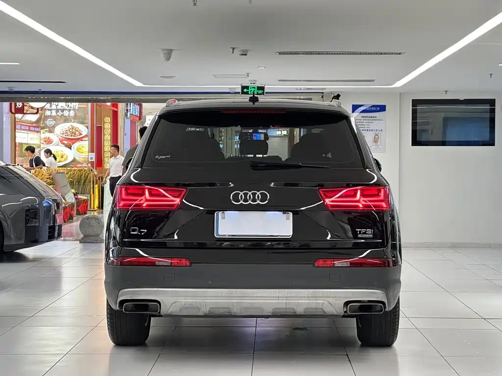Audi Q7 2016 2.0T