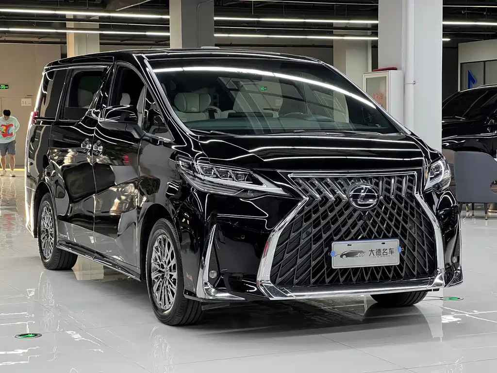 Lexus LM — миниатюра 3