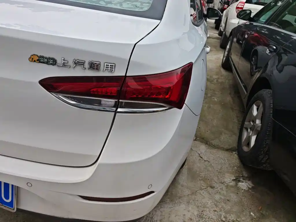 Buick Excelle — миниатюра 8