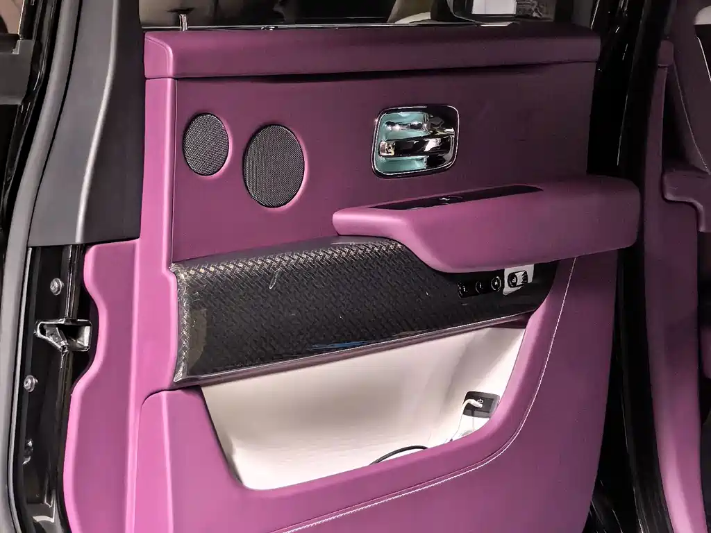 Rolls-Royce Cullinan — миниатюра 15