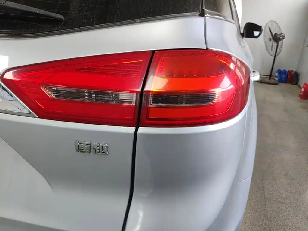 Geely Boyue — миниатюра 8