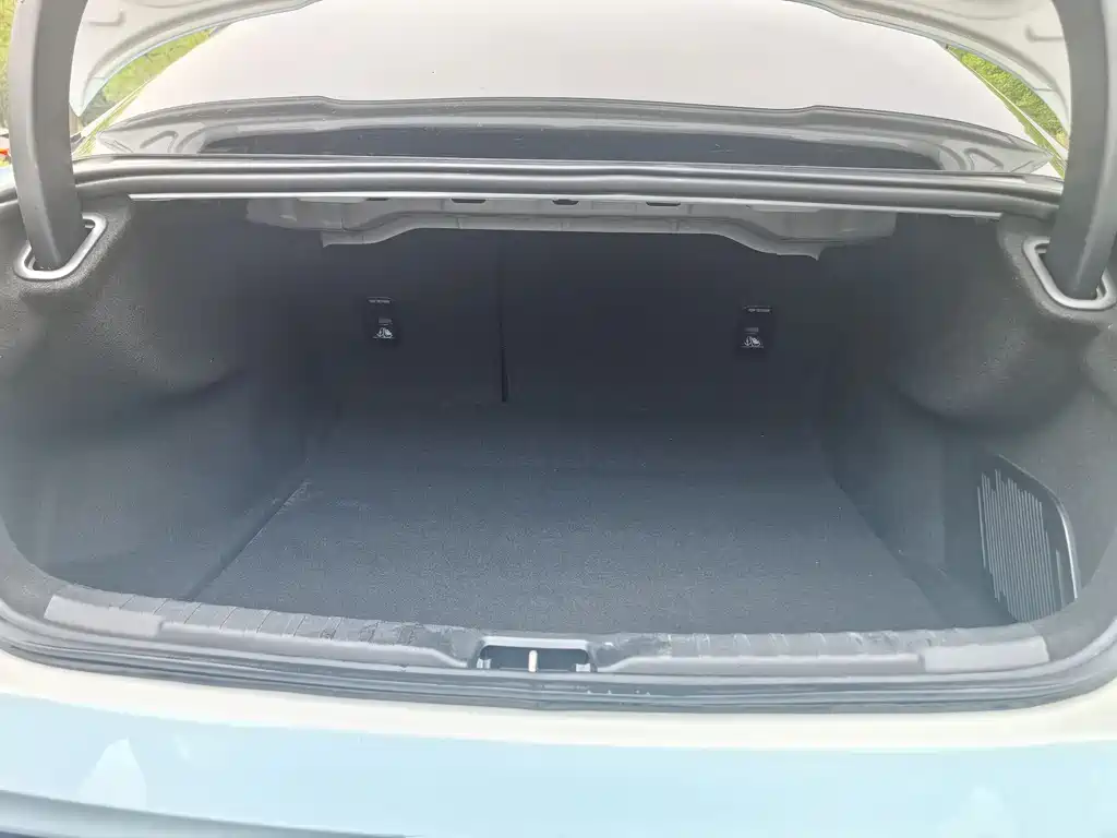 Lynk & Co 03 2023 2.0TD DCT Halo
