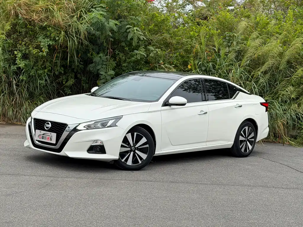 NISSAN TEANA