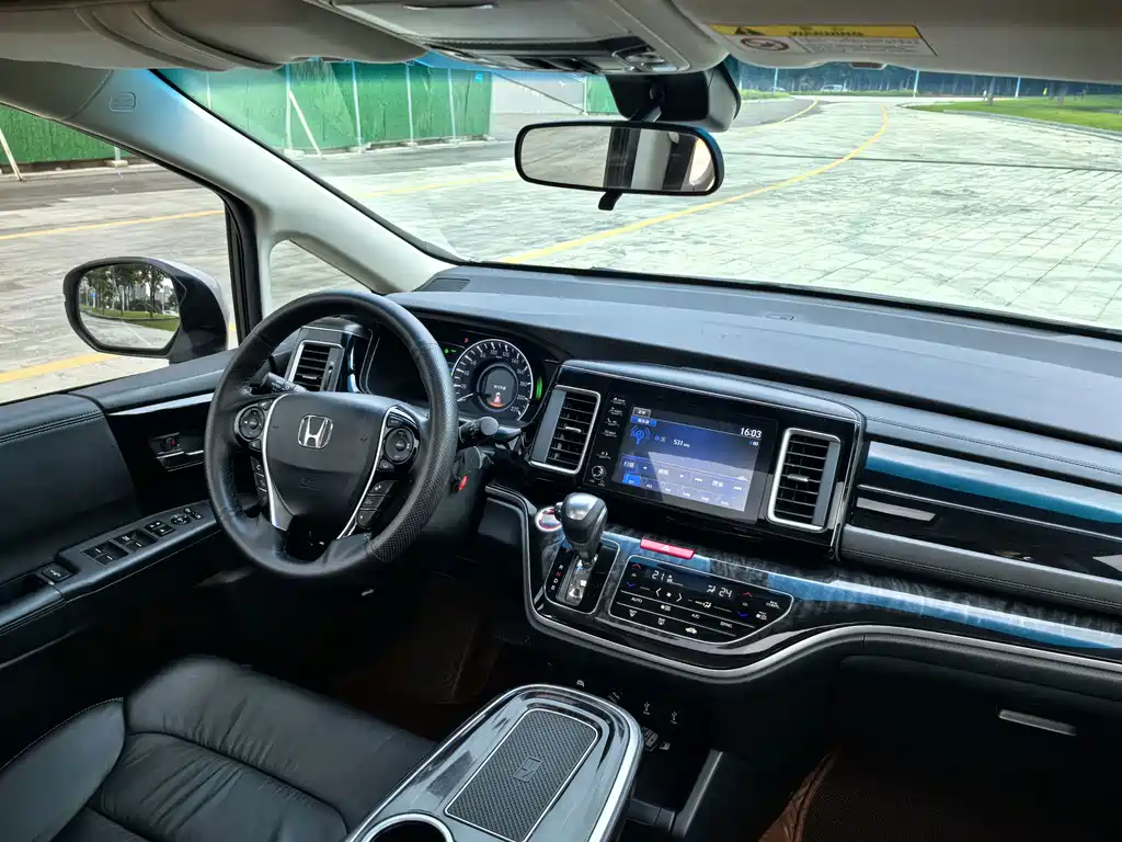 Honda Elysion — миниатюра 13