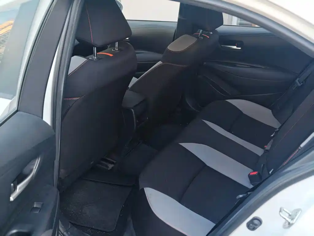 Toyota Corolla — миниатюра 8