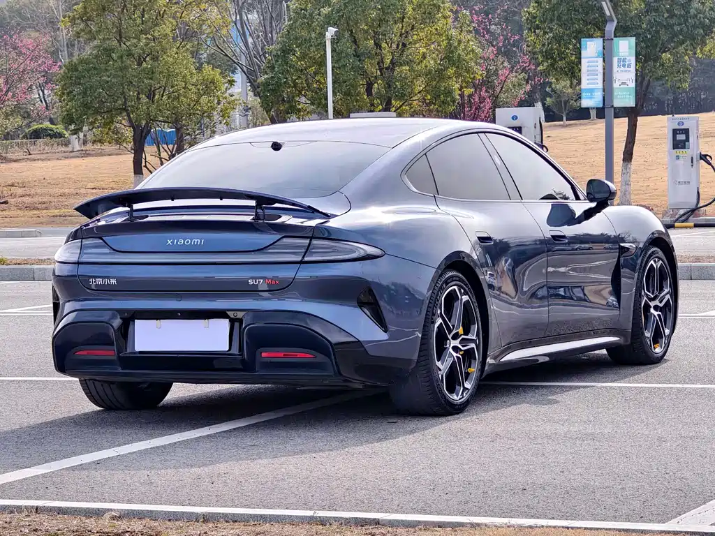 XIAOMI CAR XIAOMI SU7