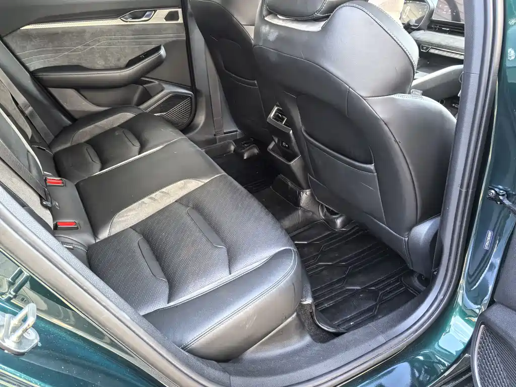 GEELY AUTOMOBILE XINGRUI