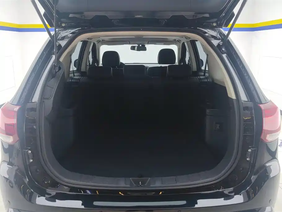 Mitsubishi Outlander 2021 2.4L 5 мест