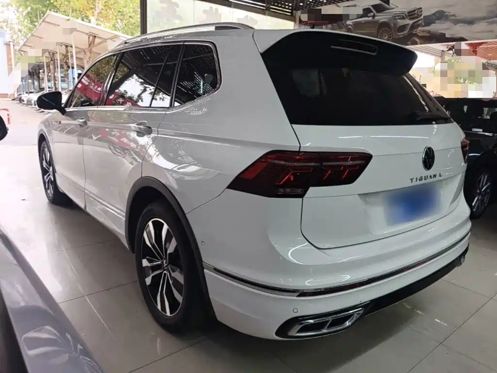 Volkswagen Tiguan L — миниатюра 5