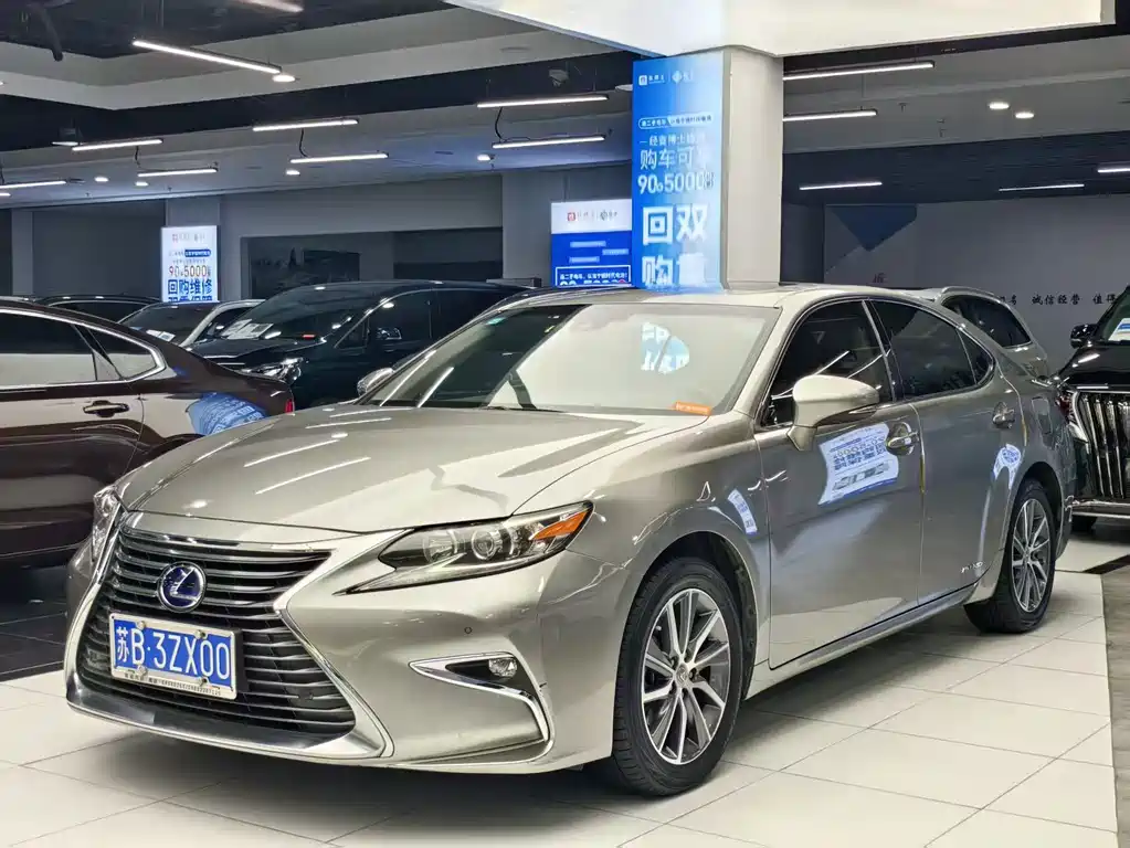 Lexus ES 2017
