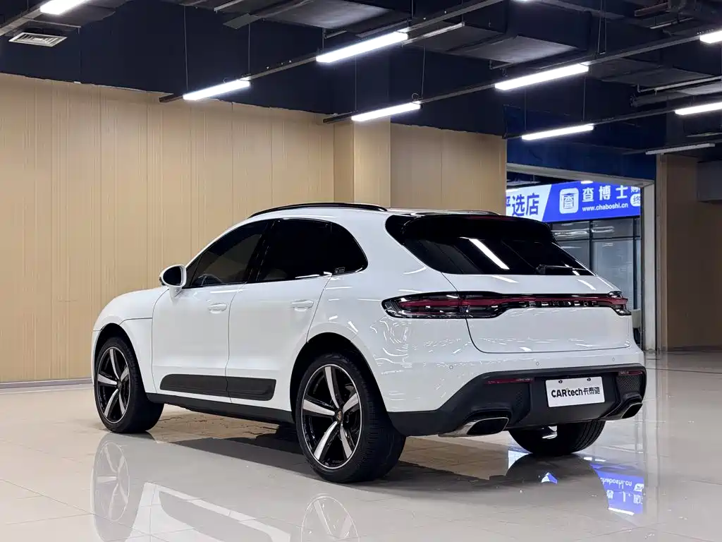 Porsche Macan — миниатюра 7