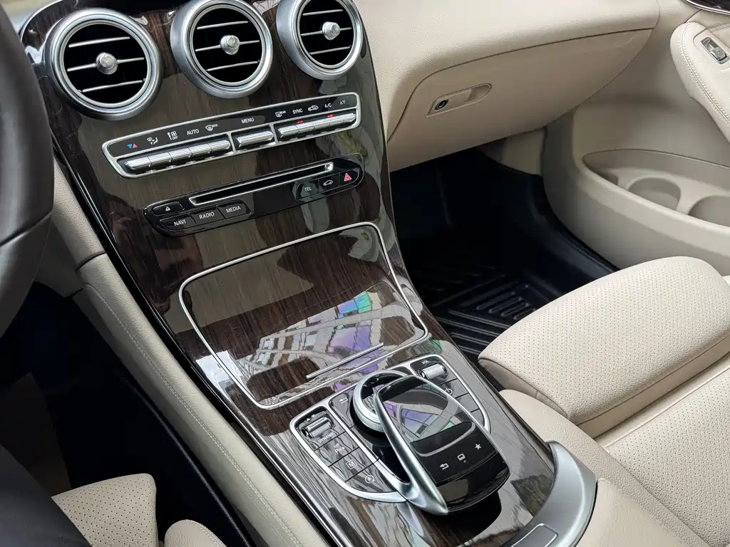 Mercedes-Benz GLC — миниатюра 30