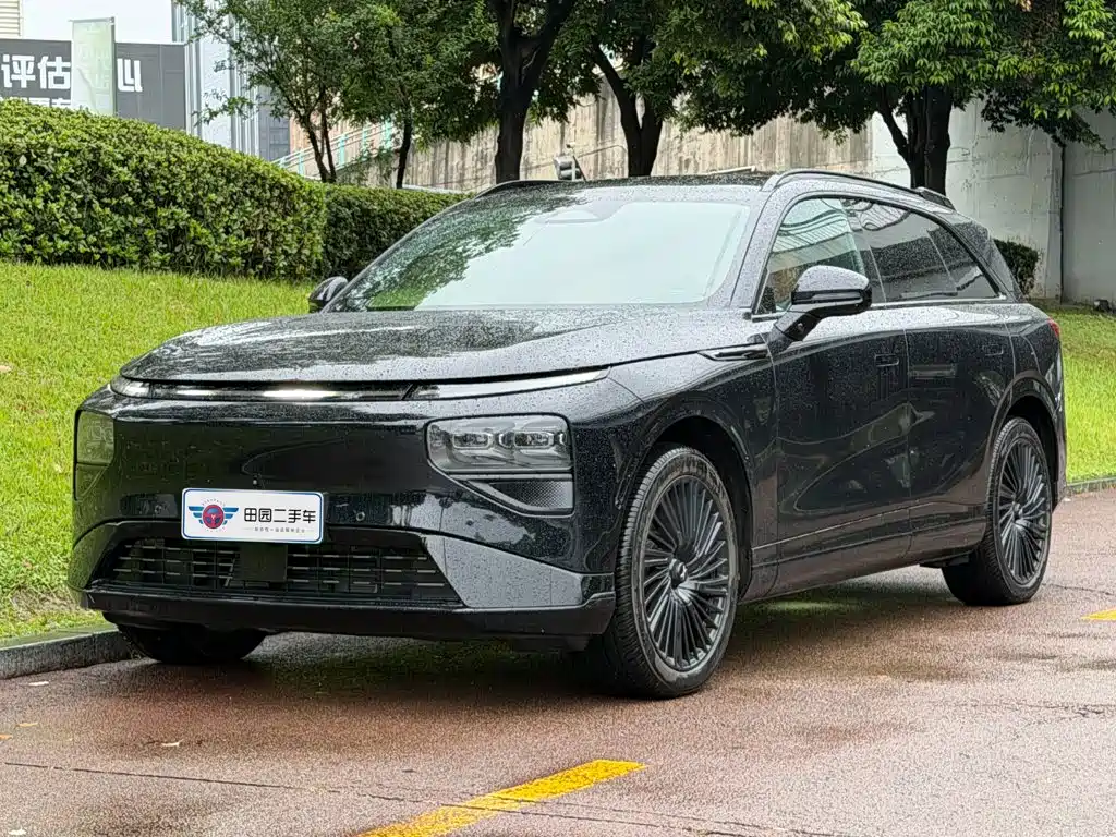 XPeng G9