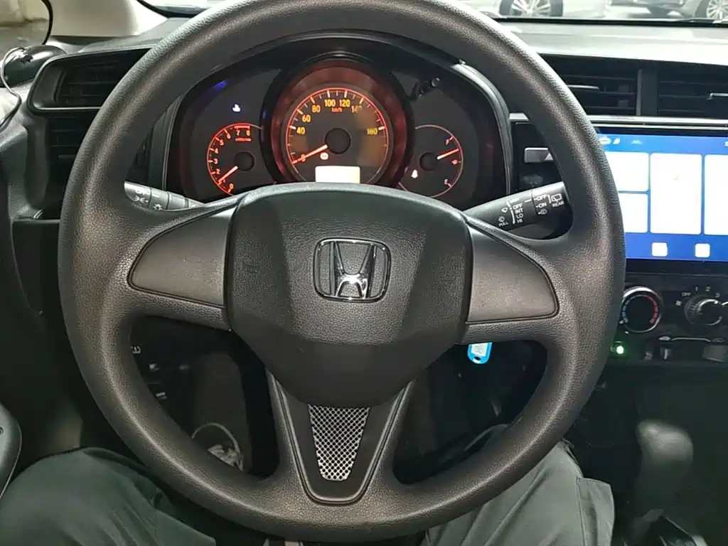 Honda Fit — миниатюра 11