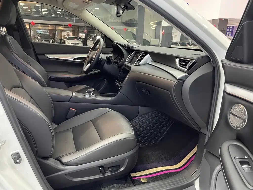 Infiniti QX50 — миниатюра 19
