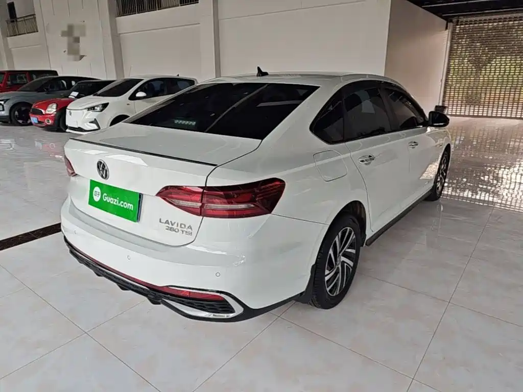 Volkswagen Lavida — миниатюра 7