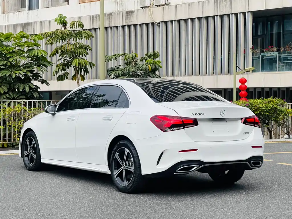 MERCEDES-BENZ A CLASS