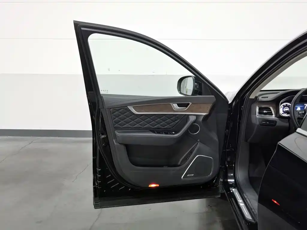 Hongqi Hongqi HS7 — миниатюра 8