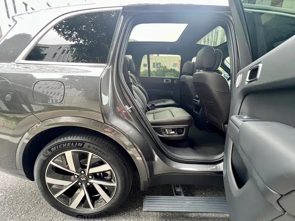 Li Auto Li L8 — миниатюра 27