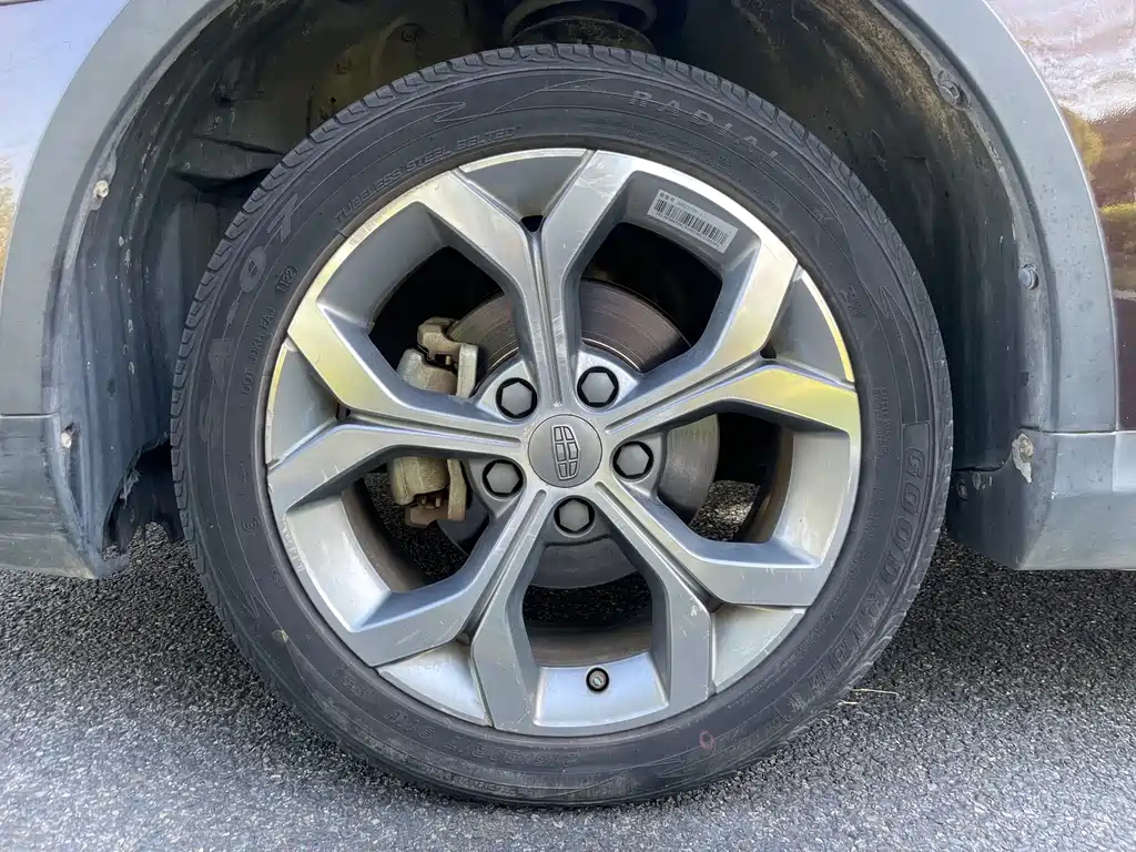 Geely Vision S1 — миниатюра 10