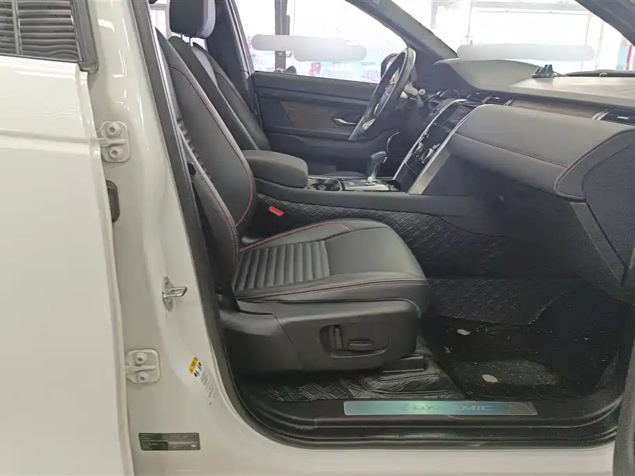 LAND ROVER DISCOVER SPORTS