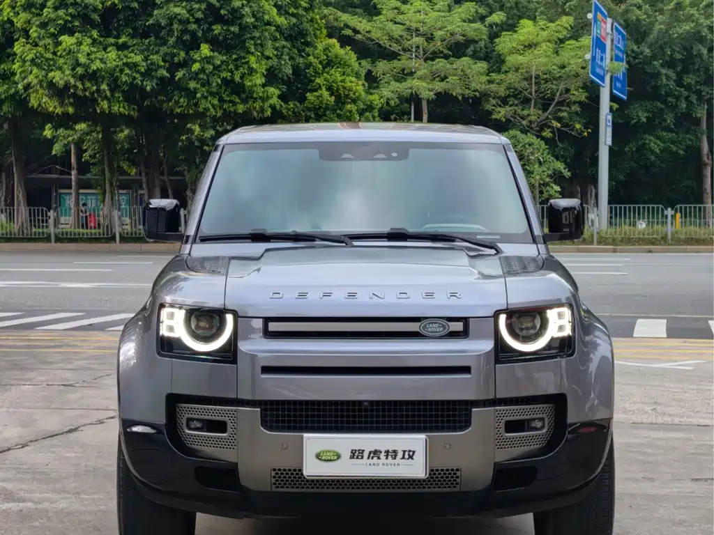 Land Rover Defender — миниатюра 2