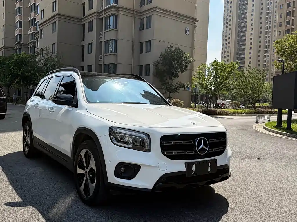 Mercedes-Benz GLB — миниатюра 3