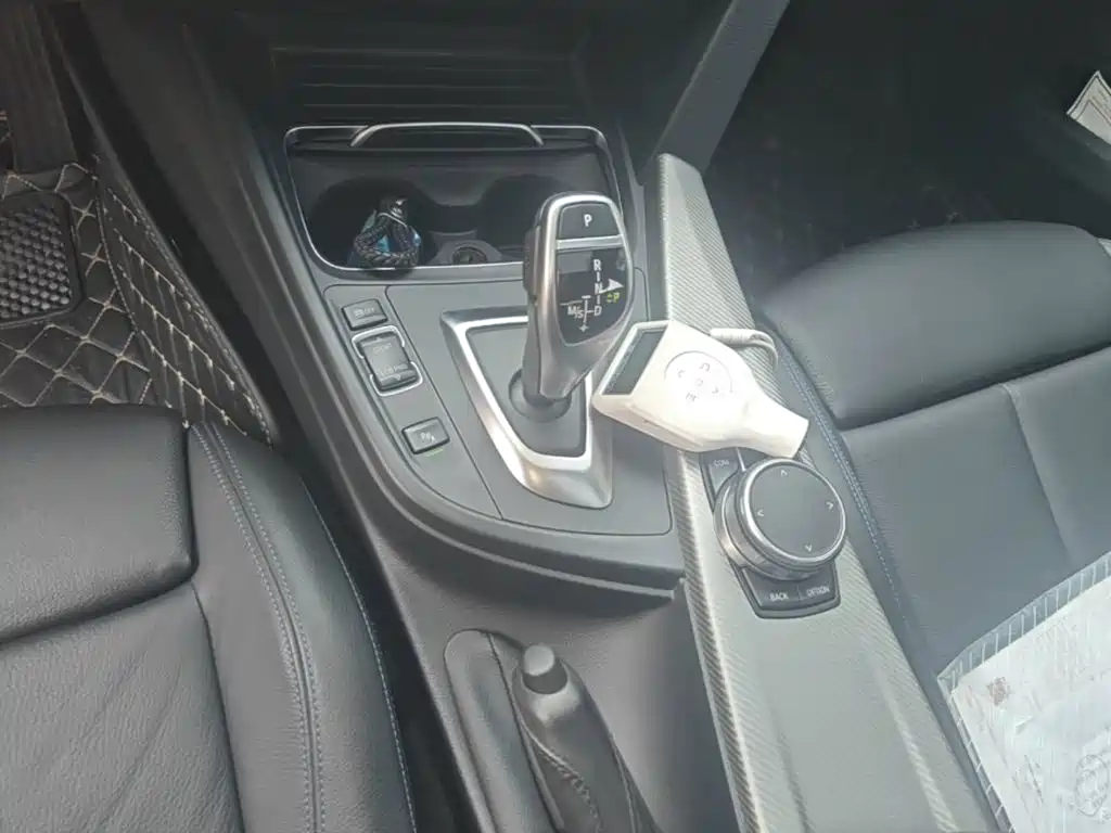 BMW 3 Series — миниатюра 14