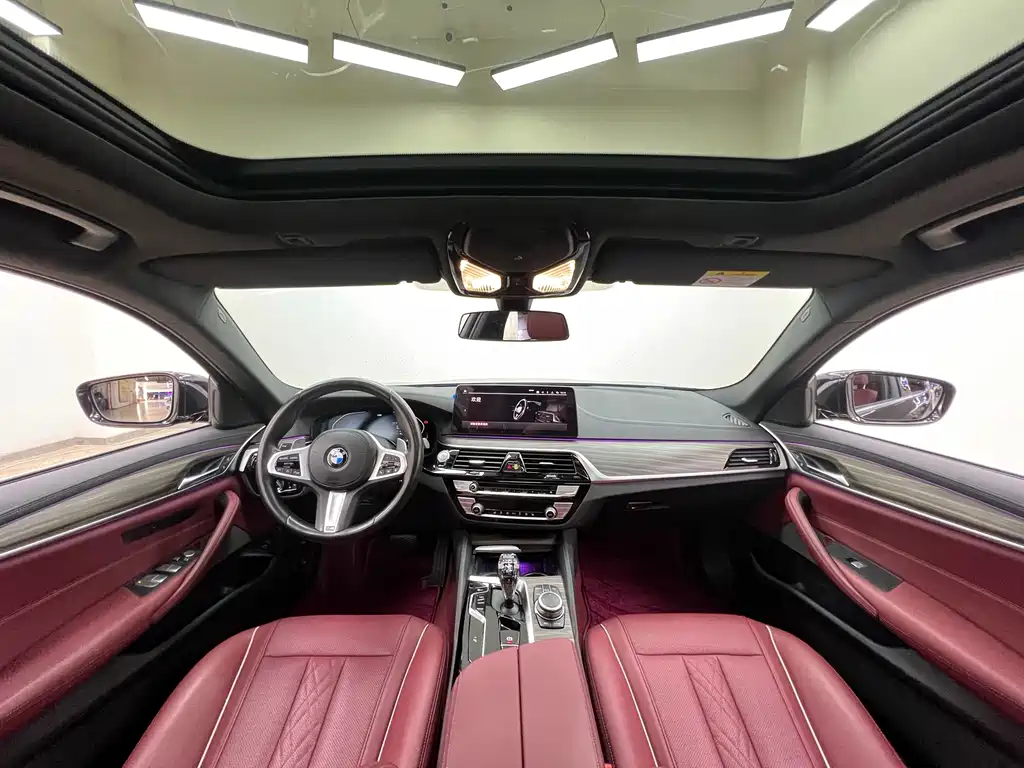 BMW 5 Series — миниатюра 14