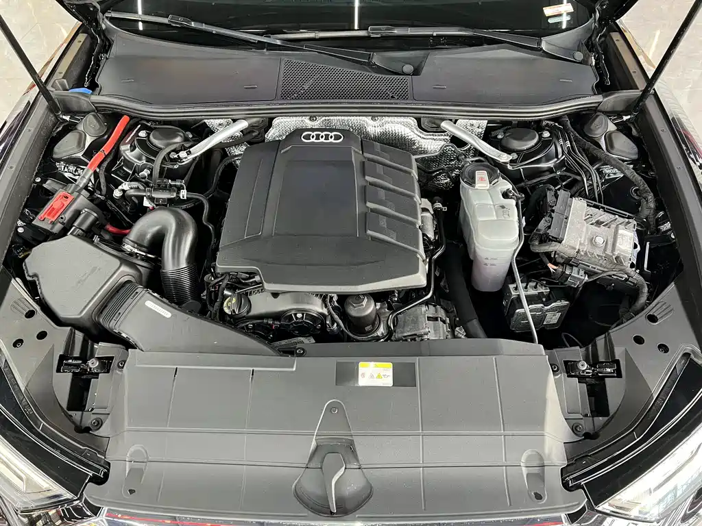 Audi A6L — миниатюра 10