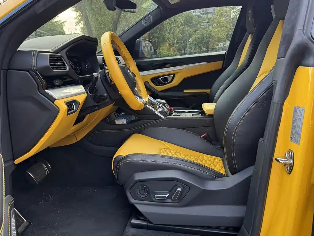 Lamborghini Urus — миниатюра 4