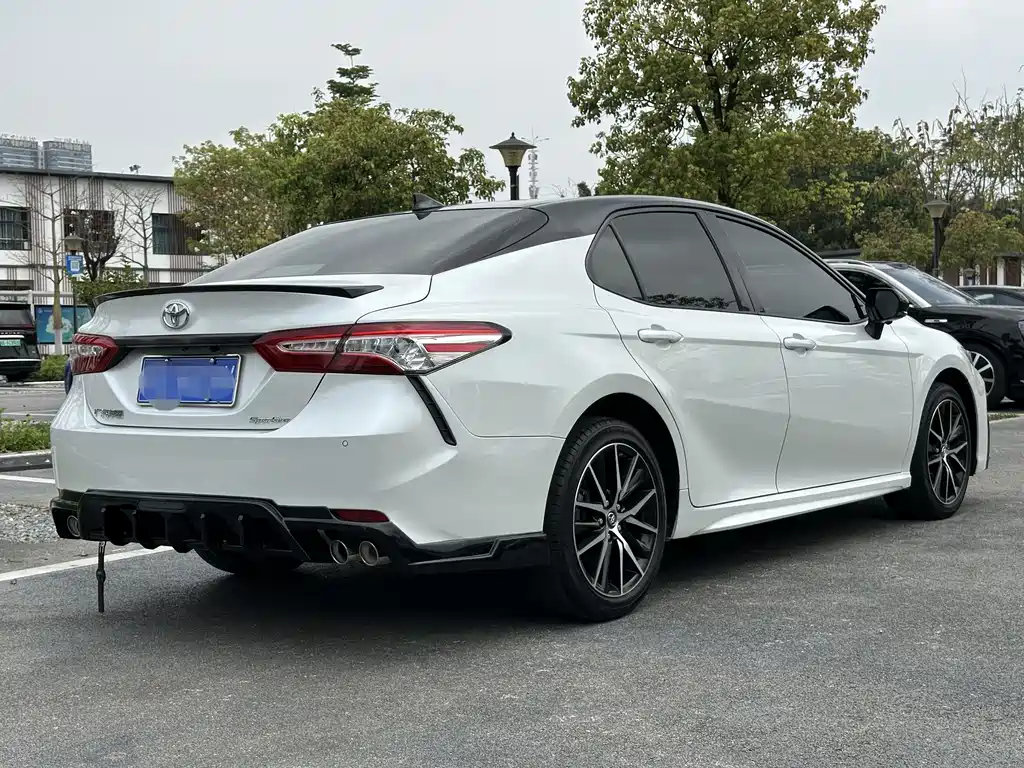 Toyota Camry 2021 2.5S