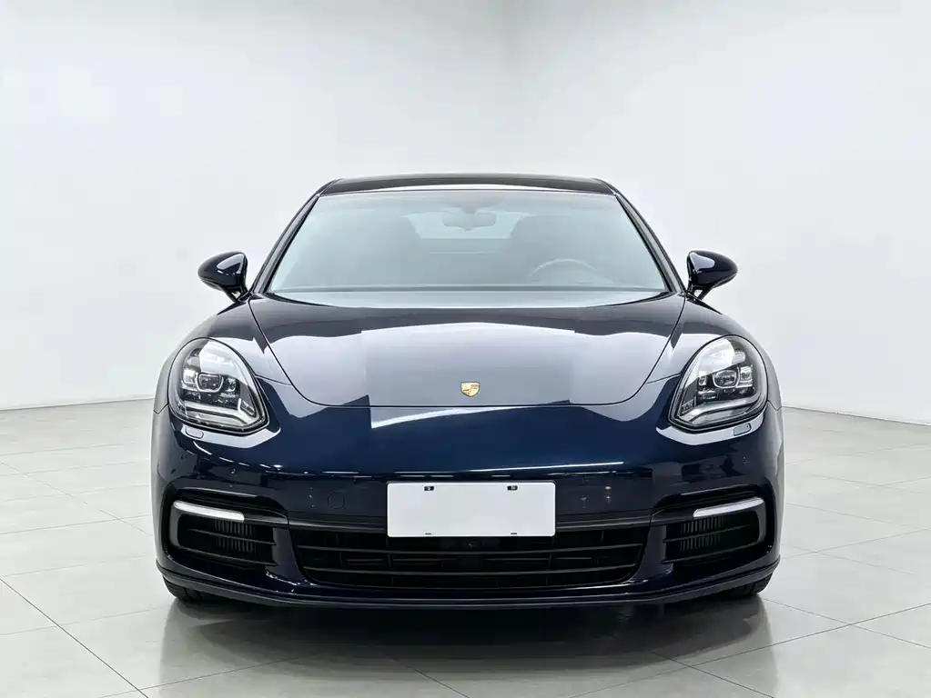 Porsche Panamera — миниатюра 2