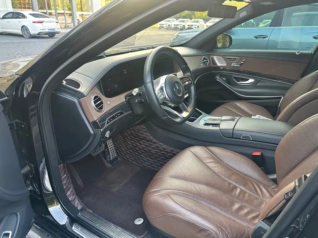 Mercedes-Benz S-Class — миниатюра 2