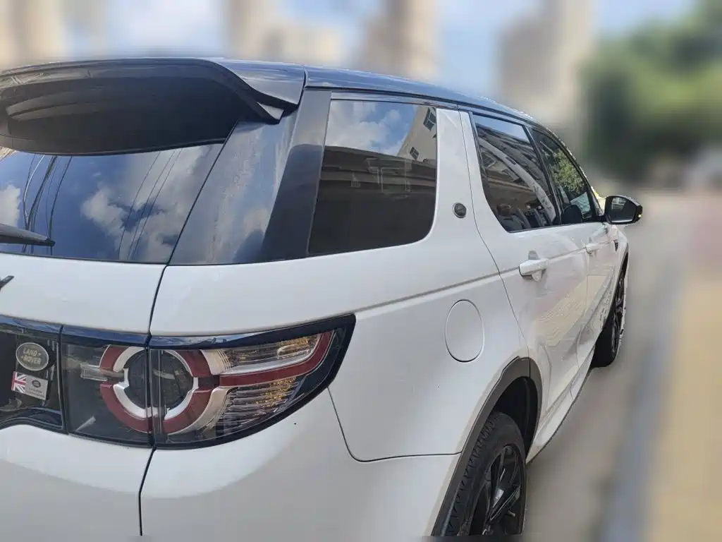 Land Rover Discovery Sport — миниатюра 4