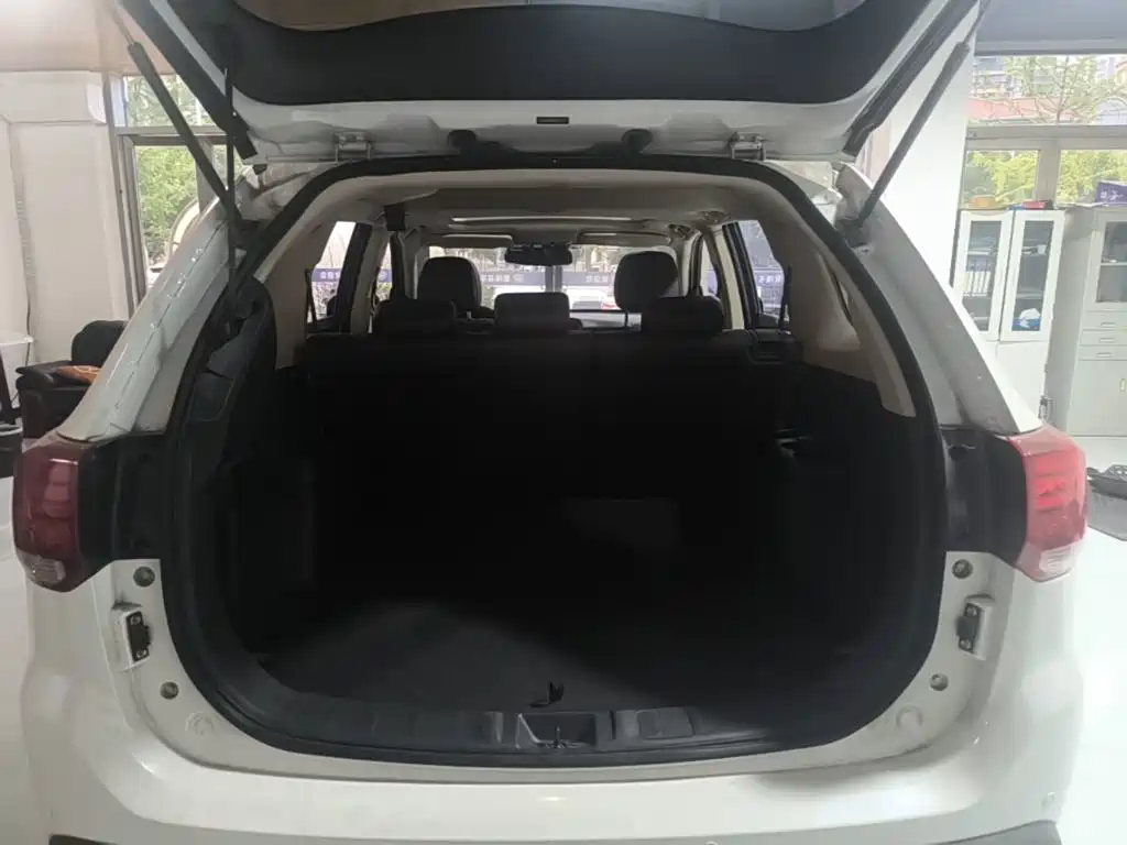 Mitsubishi Outlander — миниатюра 19