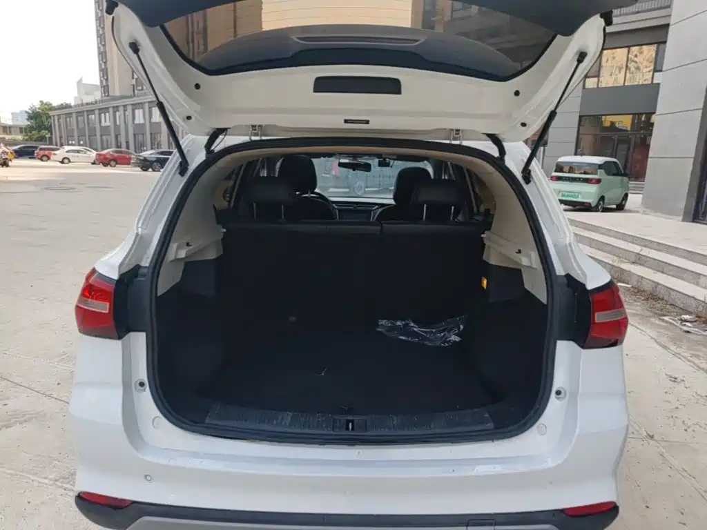 Roewe RX3 — миниатюра 19