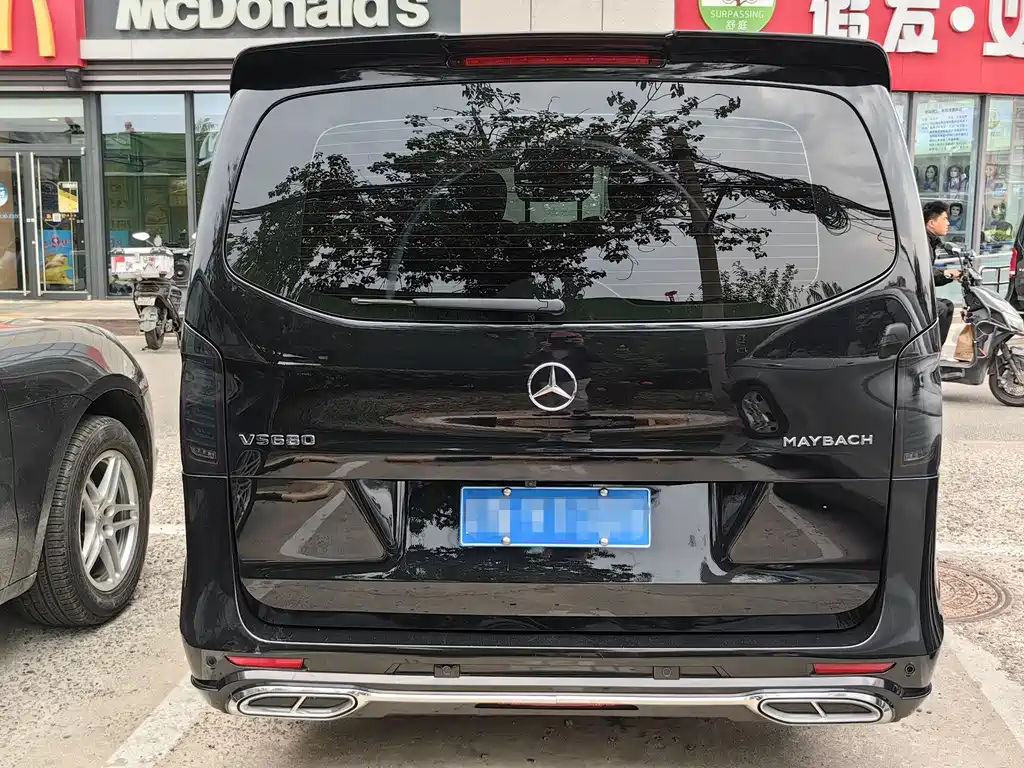 Mercedes-Benz Vito 2021 2.0T Elite 7 мест
