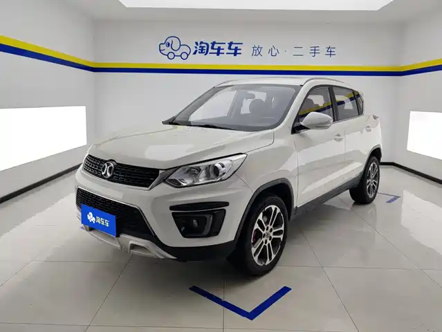 BAIC Senova X35