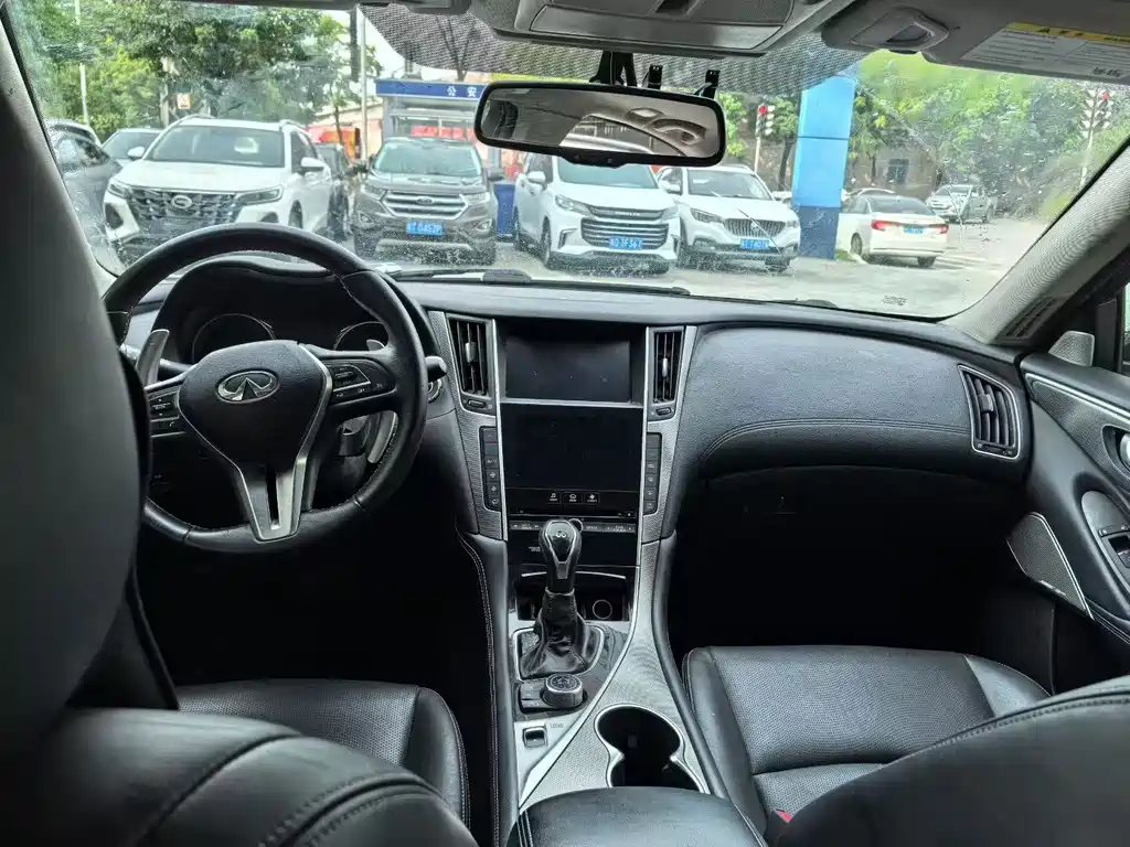Infiniti Q50L - фото 6