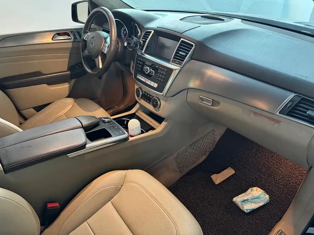Mercedes-Benz M-Class — миниатюра 9