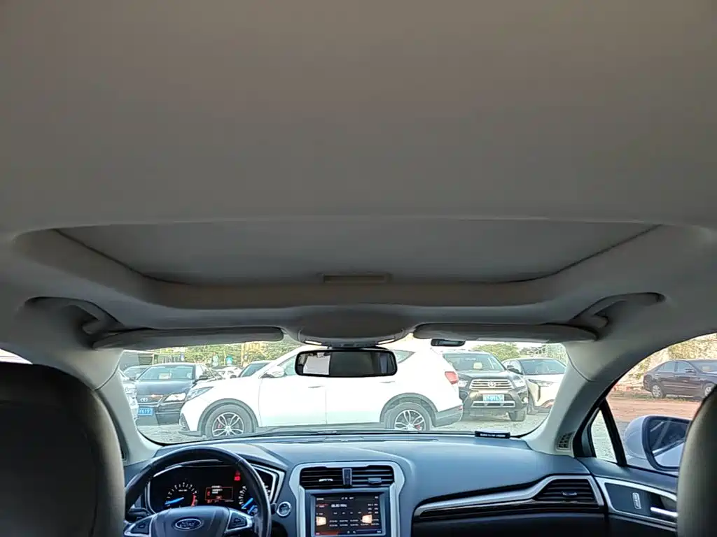 Ford Mondeo — миниатюра 18