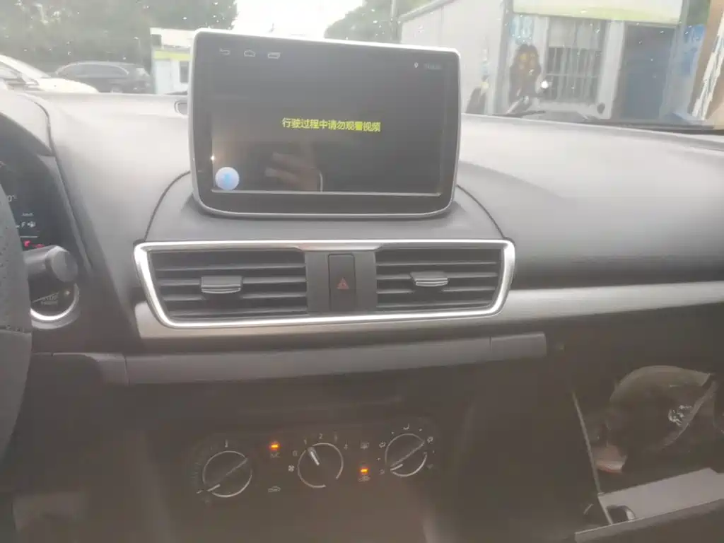 Mazda 3 Axela — миниатюра 13