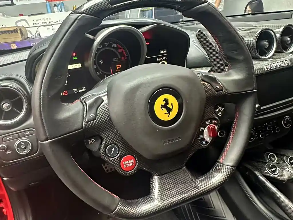 FERRARI FF