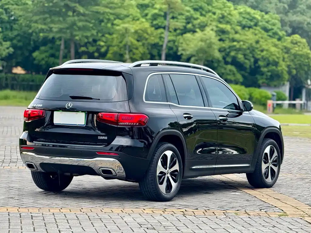 Mercedes-Benz GLB — миниатюра 6