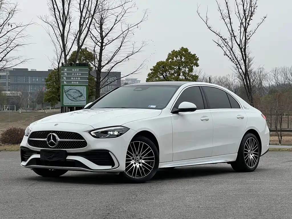Mercedes-Benz C-Class 2025
