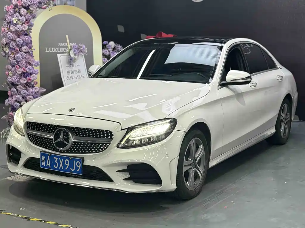 Mercedes-Benz C-Class 2021